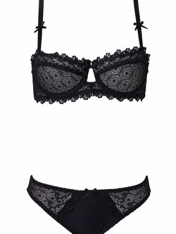 ชุดชั้นในลูกไม้ เซ็กซี่ ชวนฝัน ทรงครึ่งเต้า แบบมีโครง size 32 34 36 มี 4 สี ขาว ดำ น้ำเงิน แดง ราคาส่ง 3 ชิ้นคละแบบได้ ราคาชุดละ 390 บาท