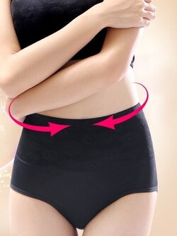 กางเกงใน เก็บกระชับหน้าท้อง ใส่แล้วดูเพรียว ดูมีสัดส่วนขึ้น มี 2 สี เนื้อ ดำ มี Size M,L,XL ราคาส่ง 3 ชิ้นคละแบบได้ ตัวละ 200 บาท