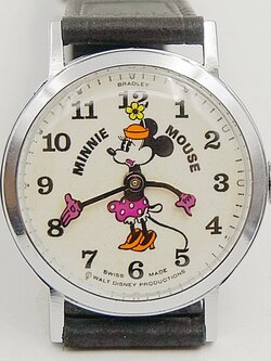 นาฬิกาเก่า MINNIE MOUSE ไขลาน