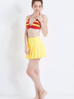 กระโปรงวายน้ำตัวเดียว ใส่แล้วดูดี ดุหุ่นเพรียว ด้านในเป็นกางเกงในช่วยเซฟกันโป๊ ฟรีไซส์ ราคาตัวละ 290 บาท