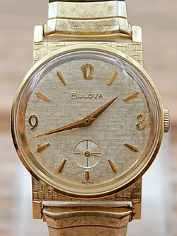 นาฬิกาเก่า BULOVA ไขลานสองเข็มครึ่ง