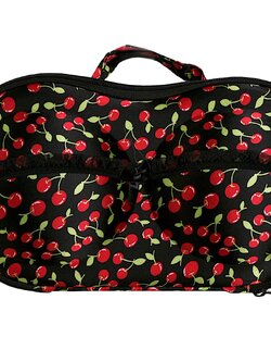 กระเป๋าเก็บชุดชั้นใน ไม่ให้เสียทรง ง่ายต่อการพกพา สามารถใส่ได้ถึง 3-6 ชุด ราคาส่ง 3 ชิ้นคละแบบได้ 250 บาท