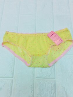 กางเกงในแฟชั่น เนื้อผ้าดี สวมใส่สบาย ไม่อับชื้น แห้งเร็ว ฟรีไซส์ ตัวละ 59 บาท 2 ตัว 100 บาท