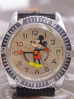 นาฬิกาเก่า MICKEY MOUSE ไขลาน