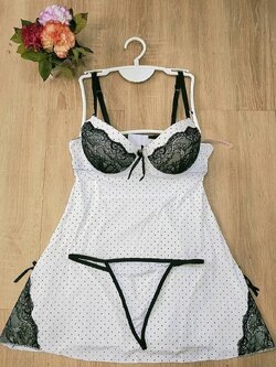 ชุดนอนเดรส ผ้ายืดนุ่ม ใส่สบาย พร้อมจีสตริงเข้าชุด มีไซส์ S, M, L ราคาส่ง 3 ชิ้น คละแบบได้ ชุดละ 290 บาท