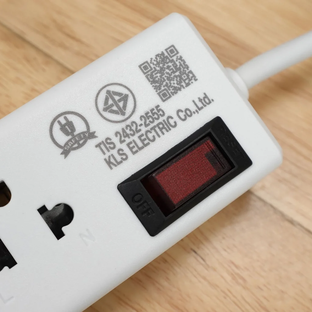 PLUGTHAI N1|N2|N3 Made in Thailand 3/4 ช่อง รุ่นมี USB สายไฟยาว 2m กำลังไฟ 10A 2300W By มหาชะนี PLUGTHAI N1|N2|N3 Made in Thailand 3/4 ช่อง รุ่นมี USB สายไฟยาว 2m กำลังไฟ 10A 2300W By มหาชะนี