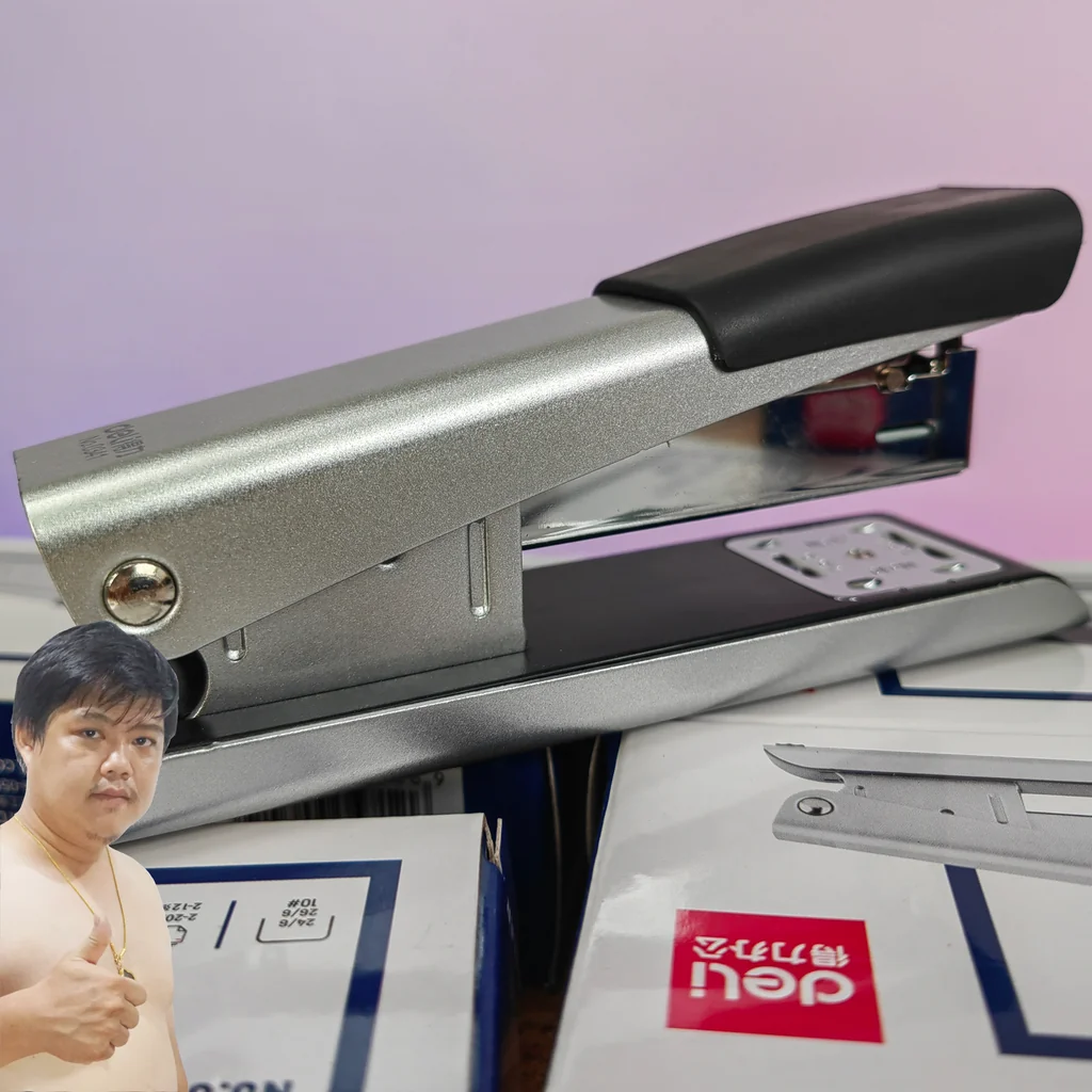 Deli 0341 Metal Stapler เครื่องเย็บกระดาษวัสดุพรีเมี่ยม 25 แผ่น ใส่ลวดเบอร์ 24/6 และ 26/6 ได้ By มหาชะนี Deli 0341 Metal Stapler เครื่องเย็บกระดาษวัสดุพรีเมี่ยม 25 แผ่น ใส่ลวดเบอร์ 24/6 และ 26/6 ได้ By มหาชะนี